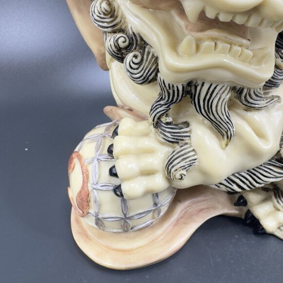 Vintage Chinese Guardian Lion Sculpture Signed Foo Dog Fu Foo Dog Playing Ball - Picture 10 of 16